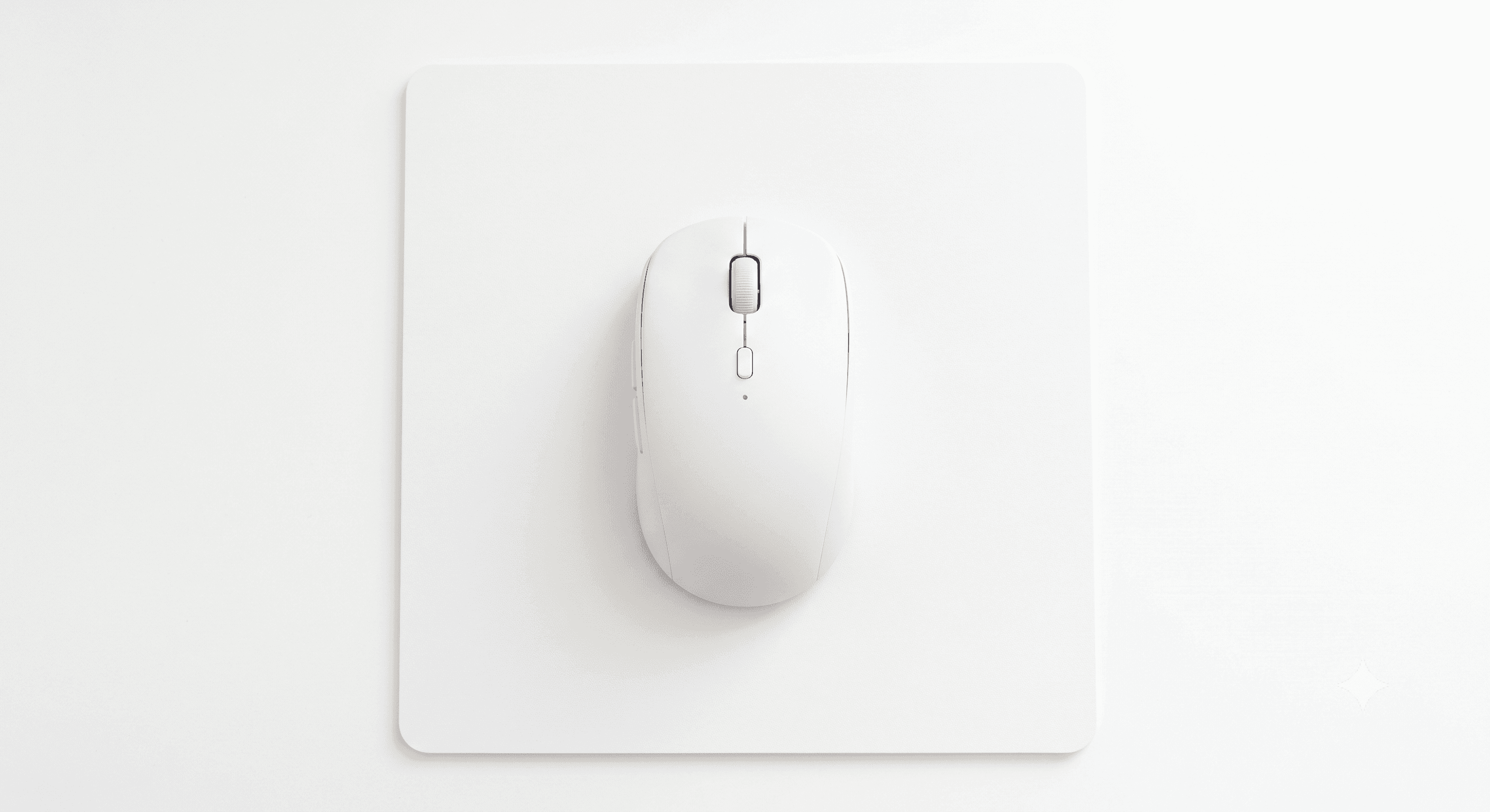 White mouse on mousepad — The Marketplace for Digital Talent